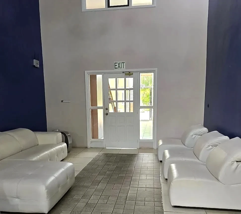 Lobby lounge with white leather sofas